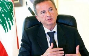 سلامة: هدفنا الحفاظ على استقرار الليرة 