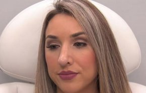 بالفيديو.. سيدة تتفاجأ بنمو أنفها بعد إجراء عملية تجميل لتصغيره