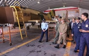 قائد الجيش يرعى تدشين عدة مشاريع للقوة الجوية في بوشهر