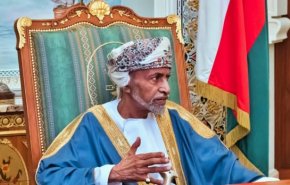 سلطان قابوس: حريصون على تعزيز حل القضايا بين الدول سلميا