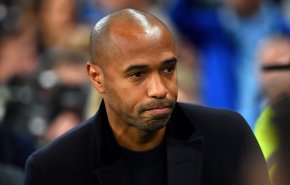 برشلونة كان يرغب في التعاقد مع تيري هنري كبديل لفالفيردي 