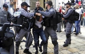 الاحتلال يعتقل 3 فلسطينيين بينهم شابة بتظاهرة مؤيدة لغزة