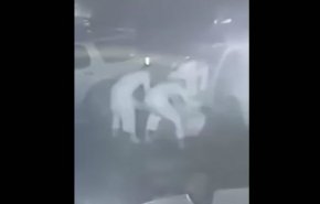 شاهد اختطاف شاب بالقوة في السعودية