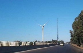 الأولى في سوريا.. تجميع وتركيب عنفة رياح لتوليد الكهرباء 
