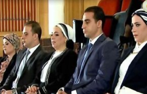 هل 'يبعد' السيسي ابنه عنه ويرسله الى موسكو؟!