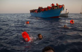 غرق 67 مهاجرًا قبالة سواحل طرابلس الليبية