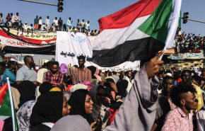 حكومة السودان تحظر 24 منظمة شبابية ونقابية وأهلية
