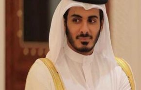 شاهد: شقيق امير قطر يصطاد في جزيرة بوموسى الايرانية