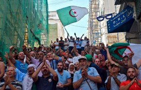 الجزائر...اعتقال العشرات من معارضي الانتخابات 