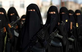 ألمانيا تستعيد 'داعشية' مفترضة مع أطفالها الـ3