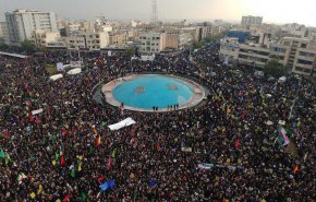 برگزاری راهپیمایی بزرگ حامیان ولایت/ میدان انقلاب مملو از راهپیمایان تهرانی شد + فیلم