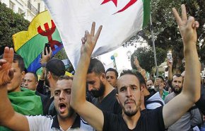 حكم بالسجن 6 أشهر ضد متظاهرين في الجزائر