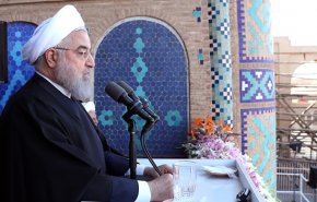 روحاني يشيد بصمود أهالي آذربايجان الشرقية في مواجهة المتآمرين