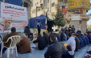 فلسطين... المحررون المضربون عن الطعام يرتدون اكفانهم ويكتبون وصاياهام