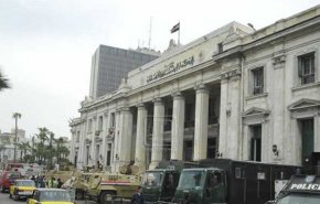 الحكم على 4 أشخاص بتهمة انتحال صفة رجال شرطة فی مصر