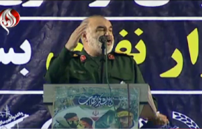 اللواء سلامي يحذر اعداء ايران من مواصلة خبثهم