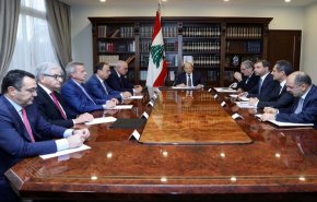 اجتماع بعبدا المالي: تكليف حاكم مصرف لبنان اتخاذ التدابير المؤقتة
