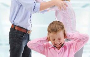 تعنيف الأمهات يخفض ذكاء أطفالهن