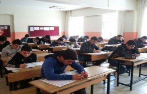 كتاب في المدارس اللبنانية يقدم حزب الله وحماس على أنهما منظمتان ارهابيتان!