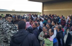عودة دفعة جديدة من النازحين السوريين بلبنان الى بلادهم