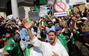 تظاهرة جديدة في الجزائر ضد الاقتراع الرئاسي المقبل
