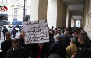 شاهد ..محاكمات تاريخية لكبار المسؤولين الجزائريين  
 