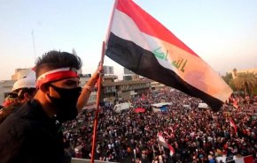 شاهد.. نداء هام للعراقيين في ساحة التحرير