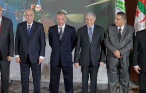 تبون يشكر الجزائريين وبن فليس ينوي اعتزال السياسة
