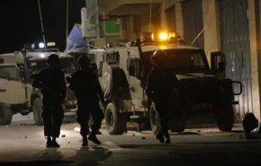 اعتقالات في الضفة تطال 13 فلسطينيا بينهم محررون
