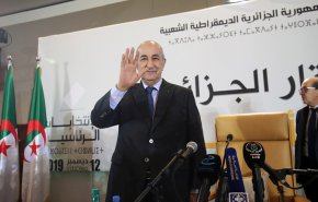 بالفيديو.. عبدالمجيد تبون يتولى الرئاسة الجزائرية 