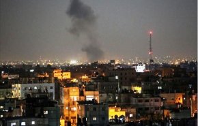 طيران الاحتلال يقصف مواقع في القطاع