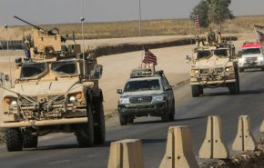 شاهد..الجيش السوري يطرد رتلا أمريكيا ويجبره على العودة 