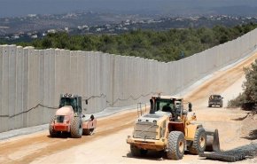 جيش الاحتلال يستخلص العبر ويحفر طرق التفافية عند الحدود مع لبنان