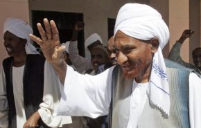 السودان..رئيس حزب الأمة يرحب بانضمام 