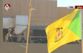 شاهد.. جنود امريكيون يطلون برؤوسهم من السفارة ببغداد