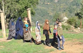 الجيش الجزائري يستعيد 13 إمرأة وطفل من معاقل مسلحين شرقي البلاد