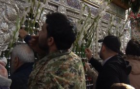 حفل بهيج بمقام السيدة زينب عليها السلام في ذكرى ولادتها + فيديو