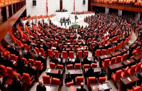 برلمان تركيا يبحث ارسال جنود الى ليبيا في جلسة طارئة
