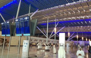  السعودية تفرض رسوما جديدة على المعتمرين ورحلات الطيران