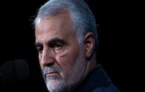 شاهد بالفيديو... ماهي ردة فعل ابن قاسم سليماني على استشهاد والده؟