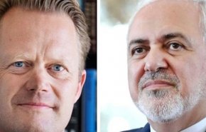 ظريف يبحث هاتفيا مع نظيره الدنماركي تطورات المنطقة والعالم