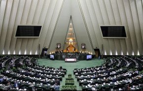مجلس الشورى يعقد اجتماعا مغلقا بحضور قادة حرس الثورة