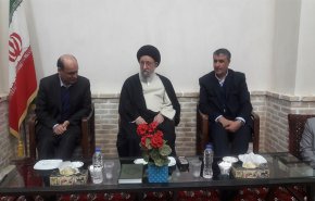 وزير الطرق الايراني يدعو الى تعزيز العلاقات التجارية مع دول بحر قزوين