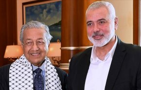 هنية يؤکد ضرورة مواجهة صفقة ترامب وما يخطط لها