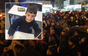 المقدسيون يبحثون عن طفل مفقود

