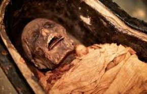 شاهد.. كاهن فرعوني يتحدث بعد 3 آلاف سنة من وفاته!
