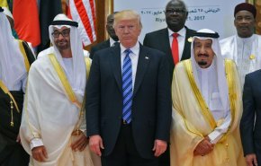 قناة عبرية: صفقة القرن تتجاهل العرب وترامب يريد إغراءهم بها