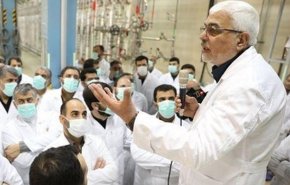 عدد من قادة الحرس يتفقدون منشأة فوردو للتخصيب