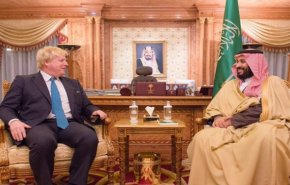 ديلي ميل: بن سلمان حاول اختراق هاتف جونسون بـ