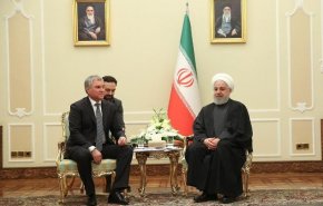 الرئيس روحاني: العلاقات بين طهران وموسكو تمضي قدما باتجاه النمو 